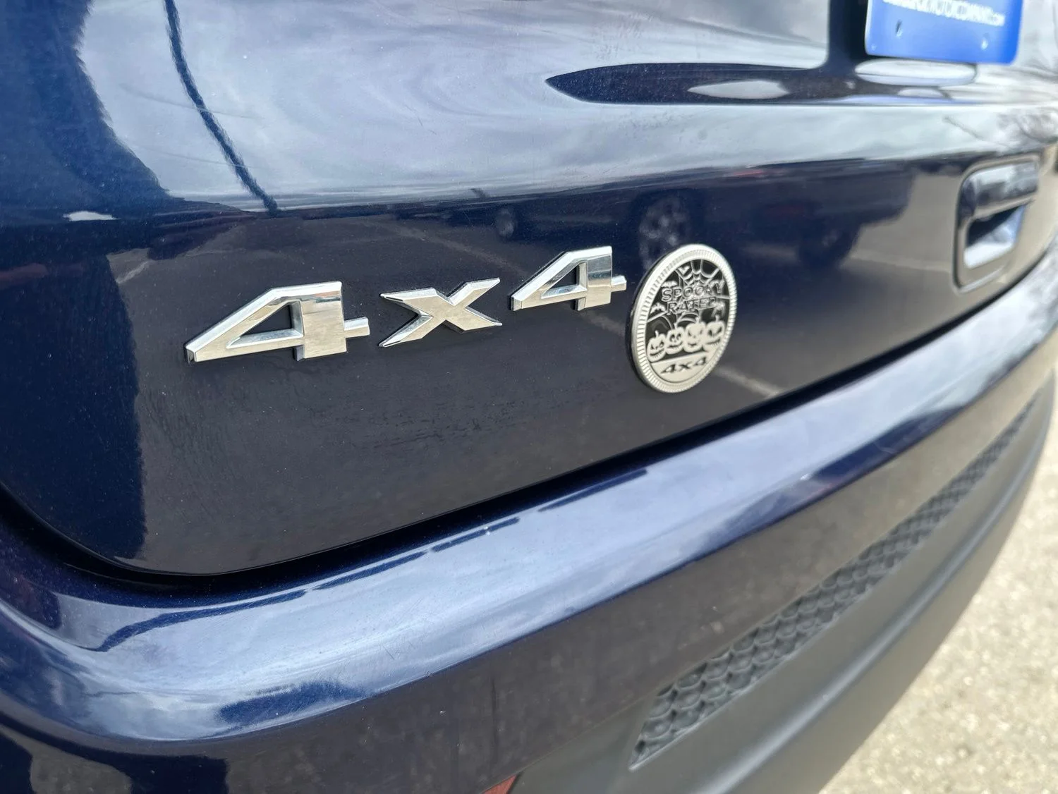 Used 2021 Blue Jeep Latitude image 5