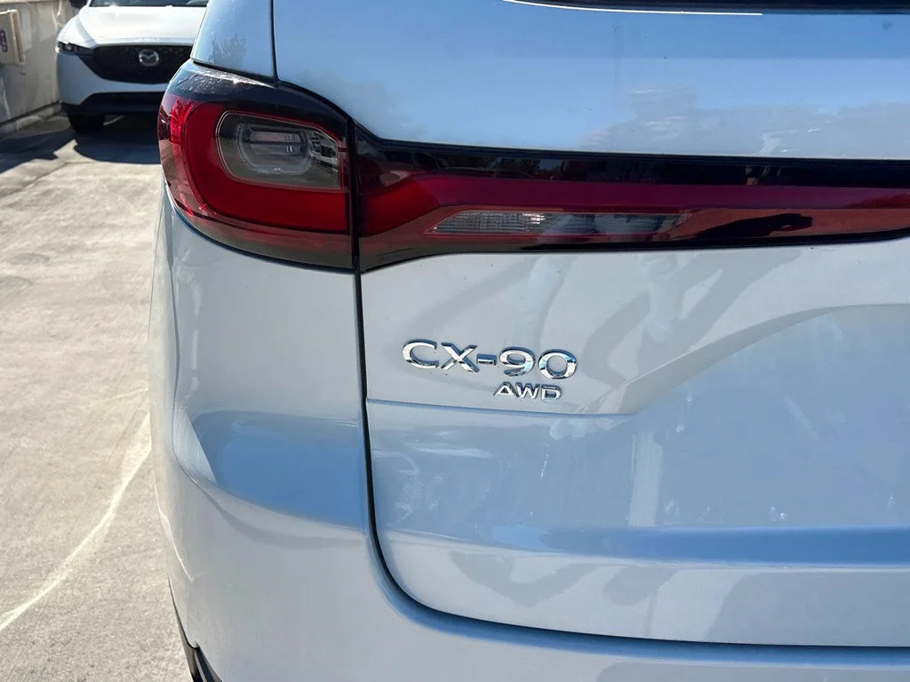 New 2026 White Mazda 3.3 Turbo Select image 5