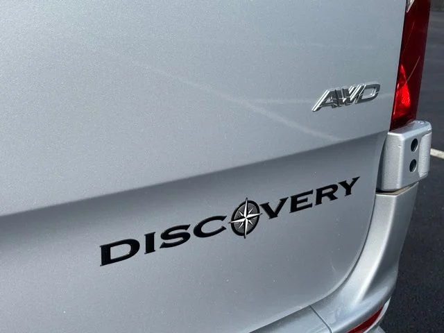 New 2027 Silver Mercedes-Benz Discovery Touring image 56