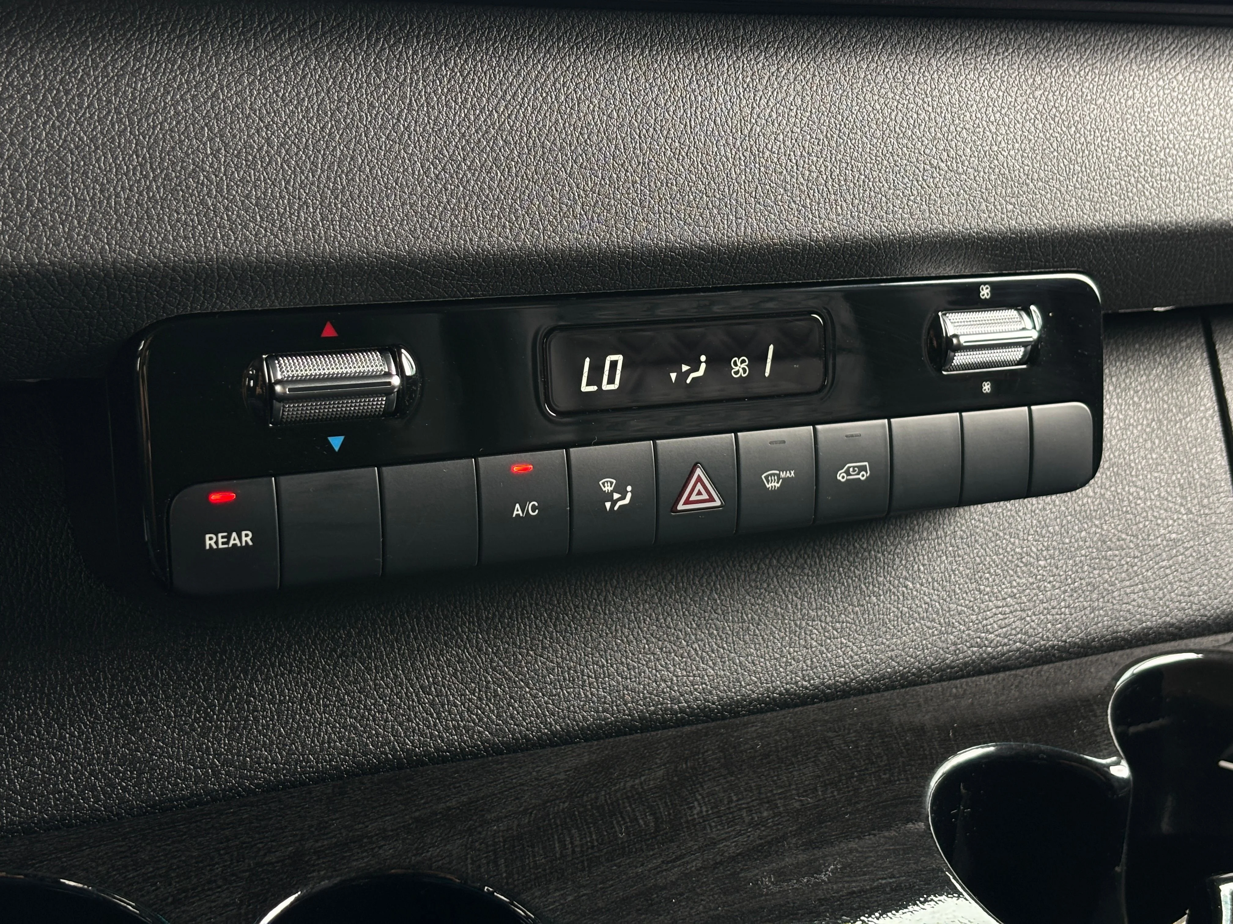 Used 2024 Maroon Mercedes-Benz Explorer Limited SE image 35