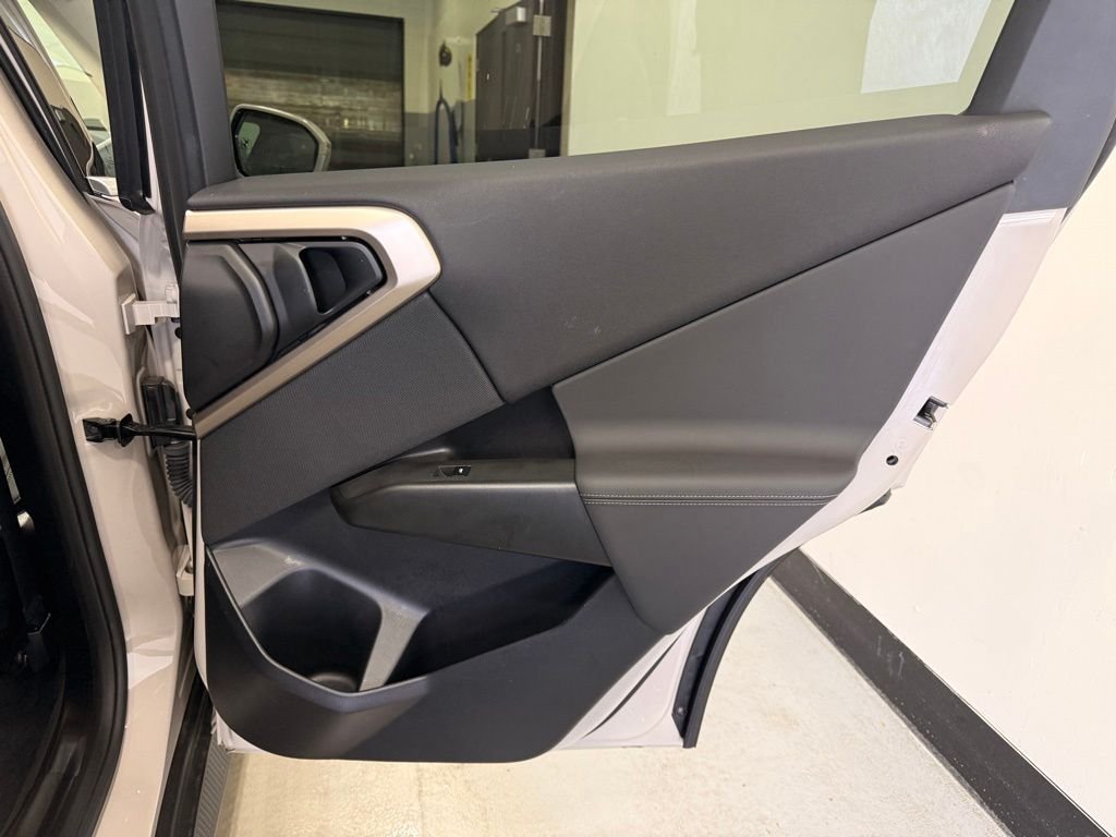 2025 BMW X3 30 - Photo 24