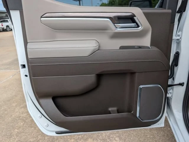 2026 Chevrolet Silverado 1500 LTZ - Photo 8