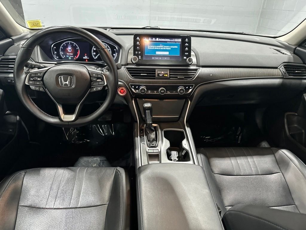 Used 2018 Platinum White Pearl Honda Touring image 7