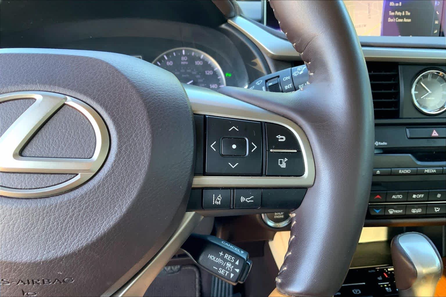 Used 2019 Eminent White Pearl Lexus  image 22