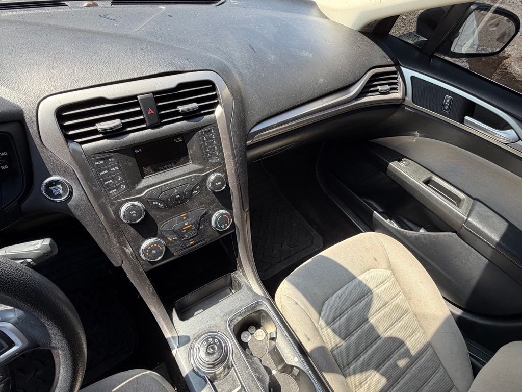Used 2019 Black Ford S image 18