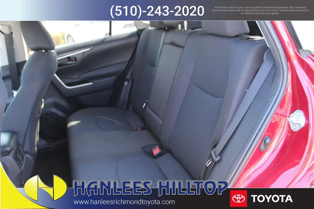 Used 2024  Toyota LE image 13