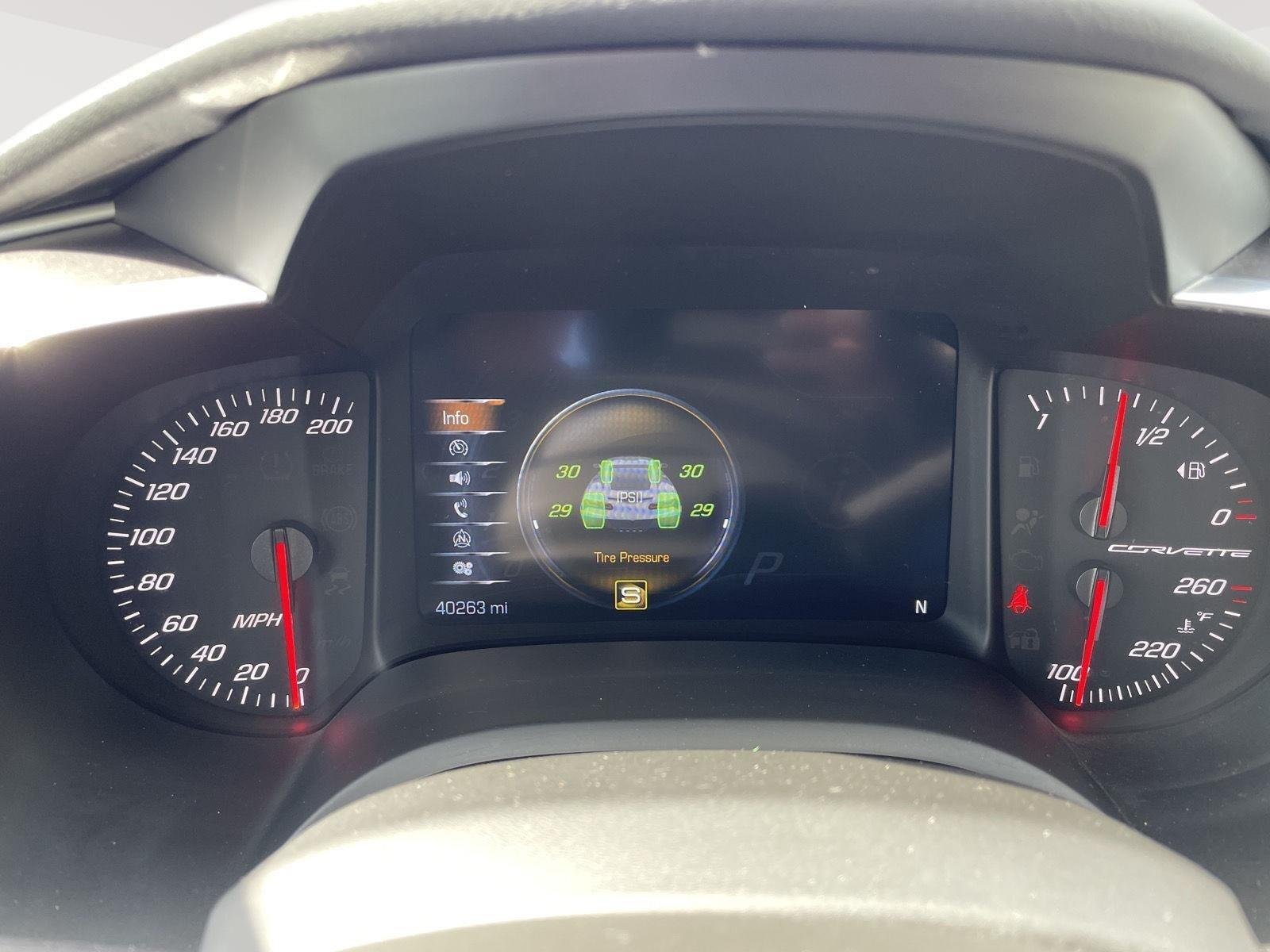 Used 2018 Chevrolet Corvette 1LT with VIN 1G1YB2D71J5103280 for sale in Kansas City