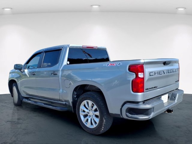 Used 2023 Gray Chevrolet Custom image 12