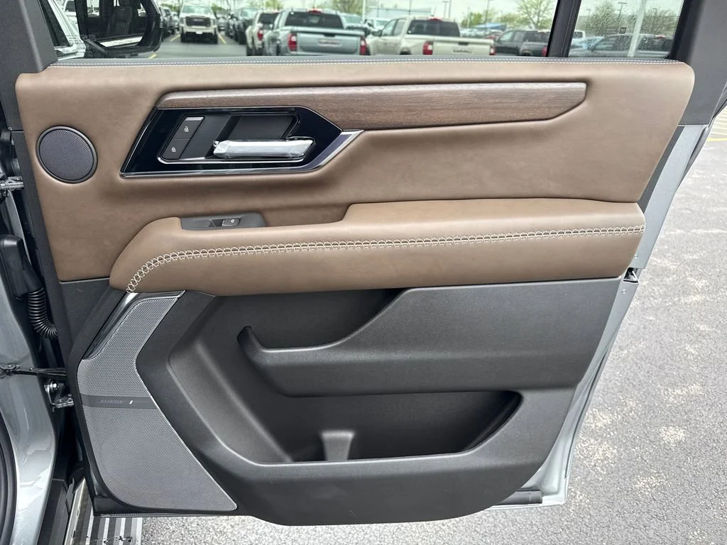 2026 GMC Yukon XL Denali Ultimate - Photo 38