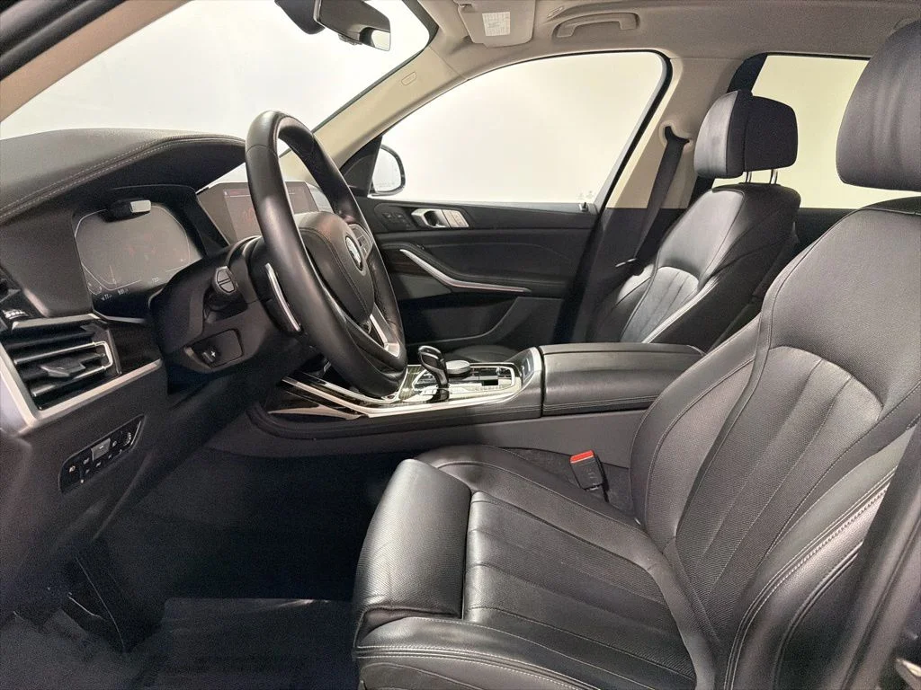 Used 2020 Gray Metallic BMW xDrive40i image 11