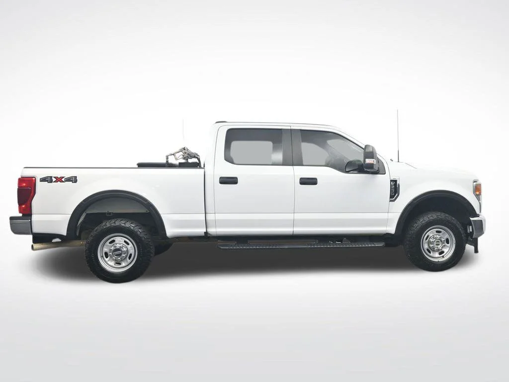 Used 2022 White Ford XL image 4