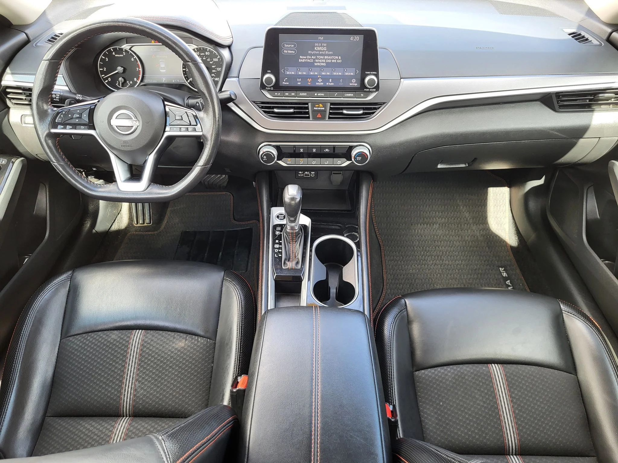 Used 2024 Silver Nissan 2.5 SR image 21