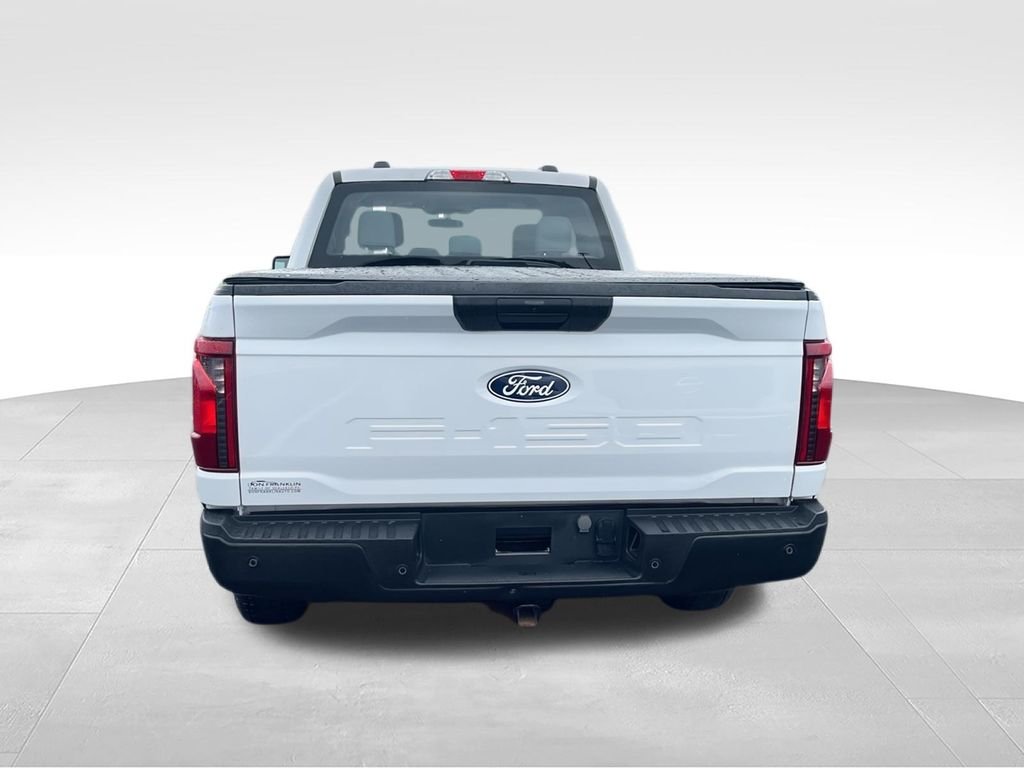 Used 2024 White Ford XL image 7