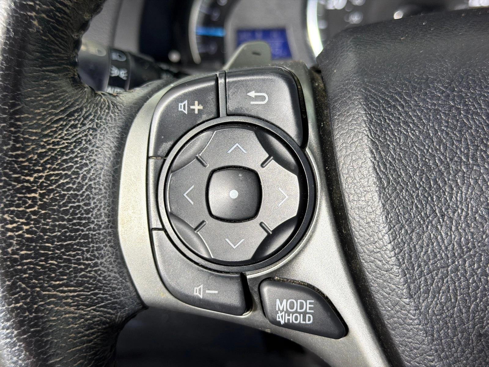 Used 2014 Super White Toyota SE image 24
