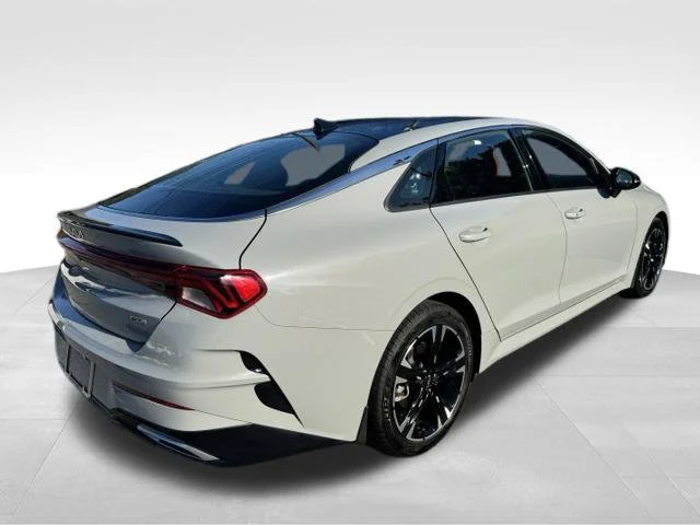 Used 2023 Gray Kia GT-Line image 8