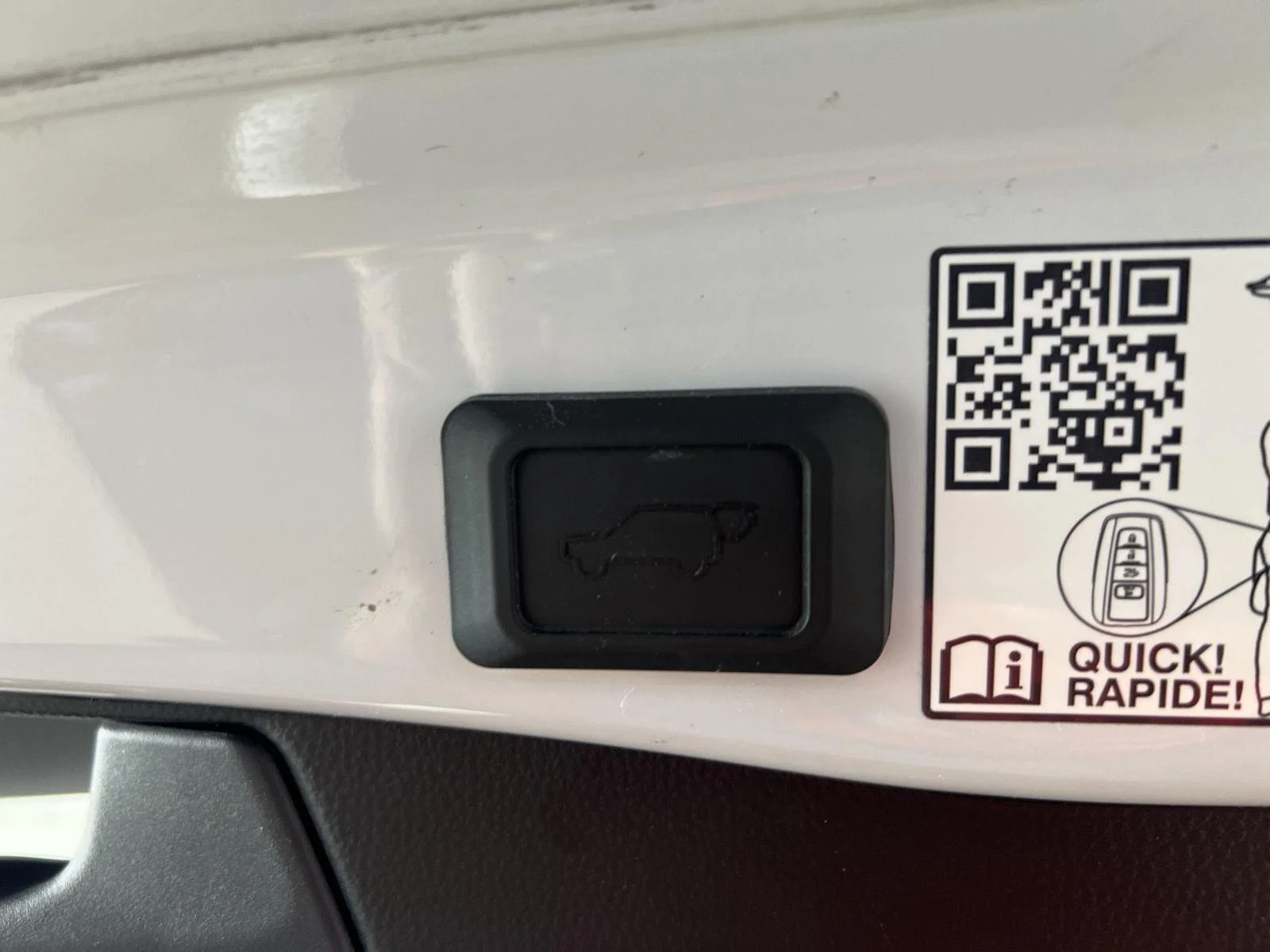 Used 2024 Wind Chill Pearl Toyota Limited image 12