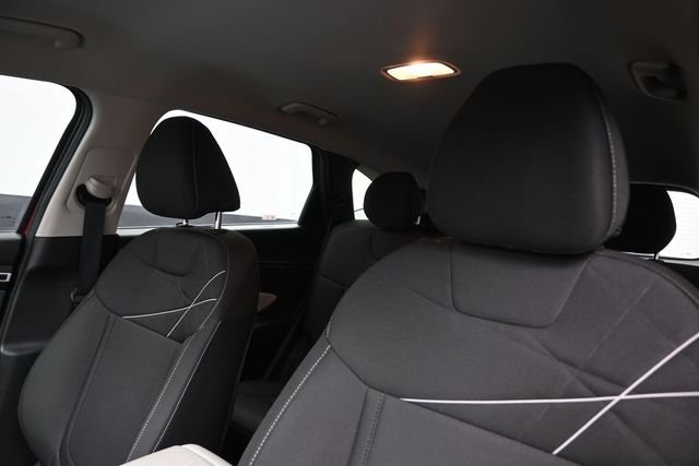 Used 2022 Red Hyundai SEL image 28
