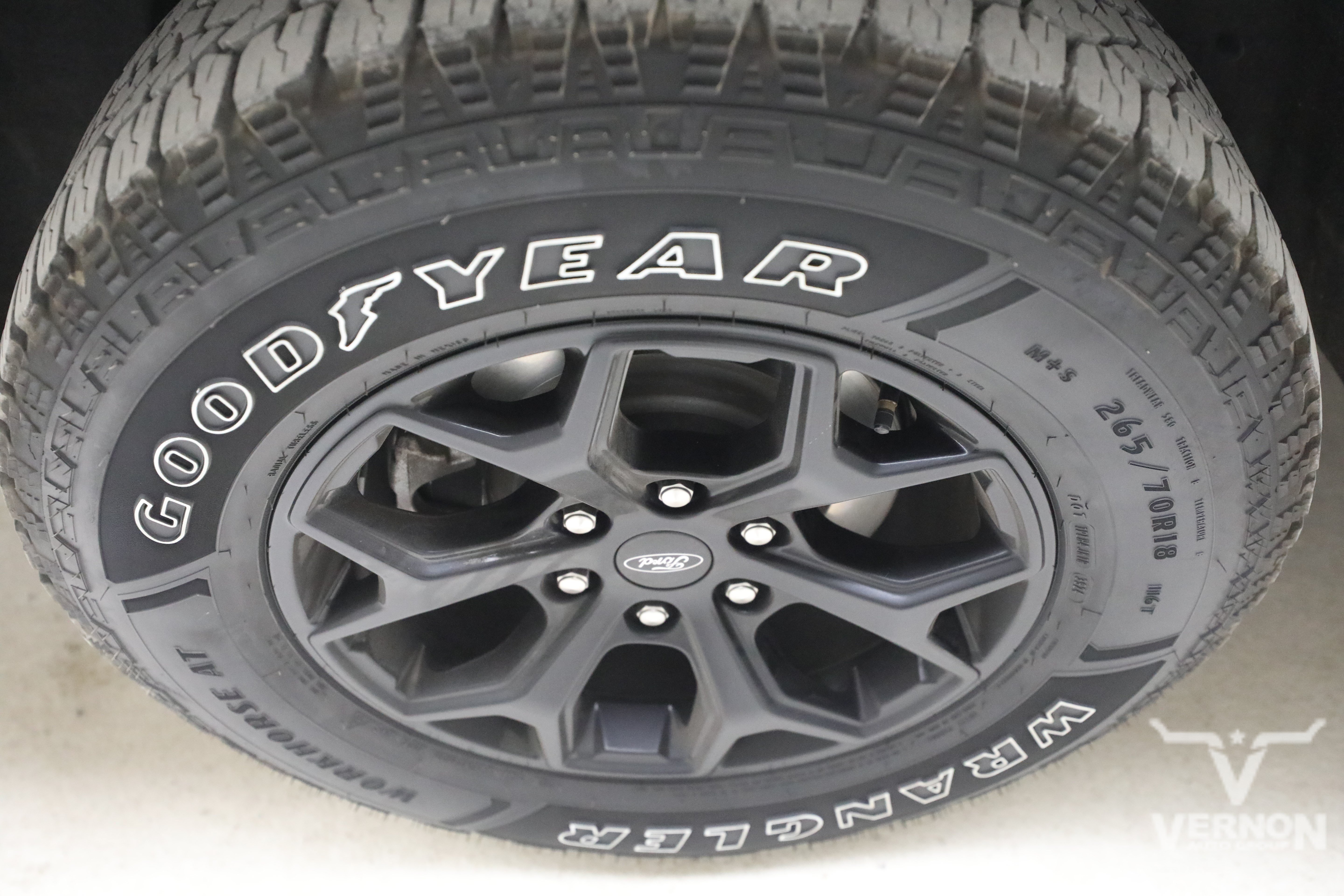 Used 2022 Oxford White Ford Y image 31