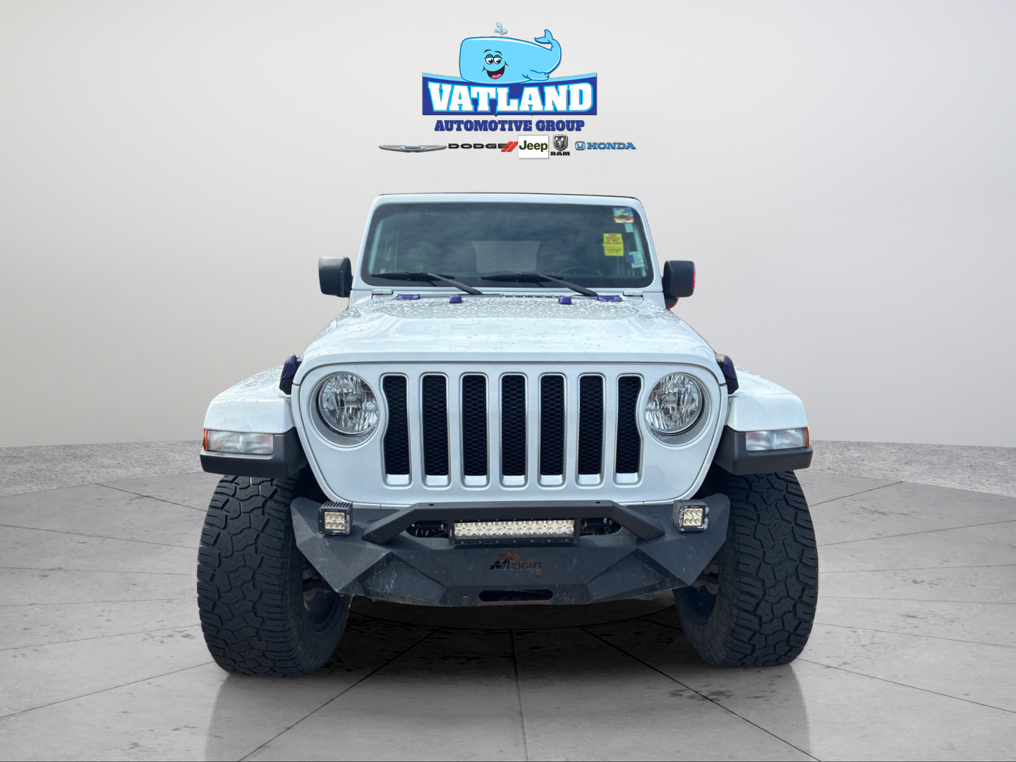 Used 2021 White Jeep Unlimited Sahara image 8
