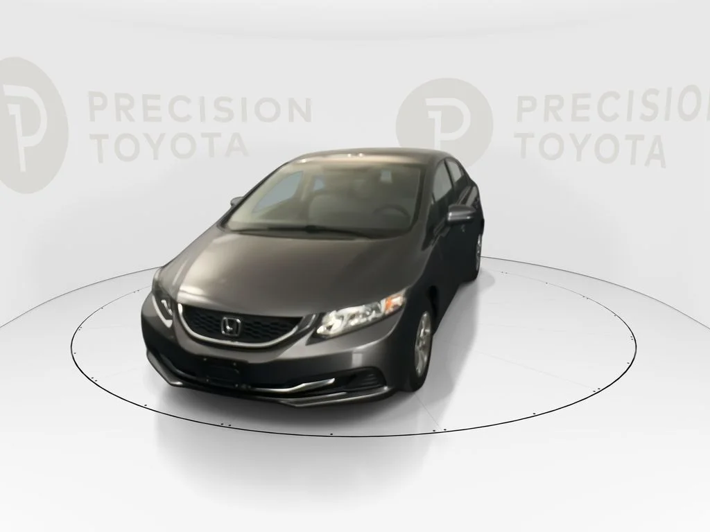 Used 2015 Modern Steel Metallic Honda LX image 7