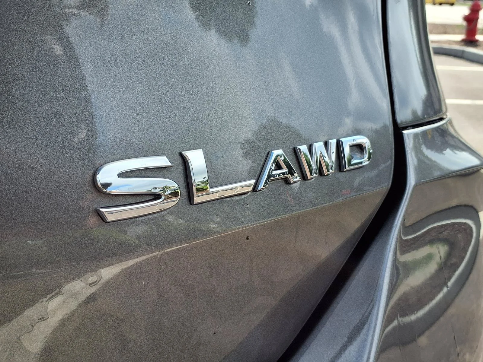 Used 2019 Gun Metallic Nissan SL image 31