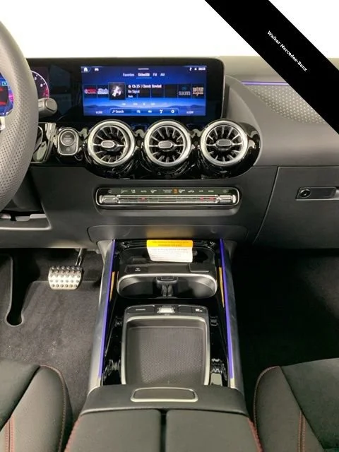 New 2025 Polar White Mercedes-Benz GLA 250 image 64