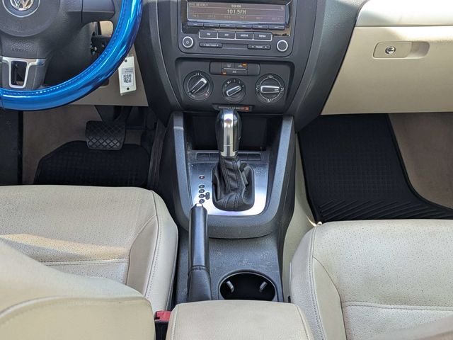 Used 2013 Gray Volkswagen 2.5L SE image 19