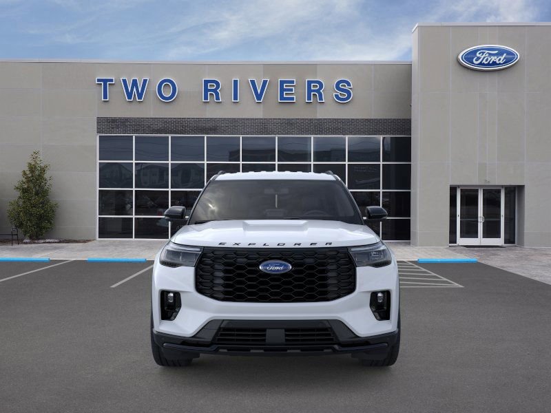 New 2026 Space White Metallic Ford ST-Line image 6