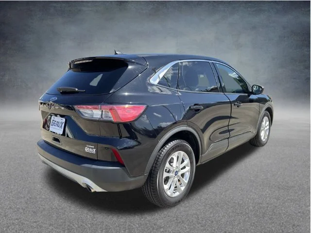 Used 2022 Black Ford SE image 19