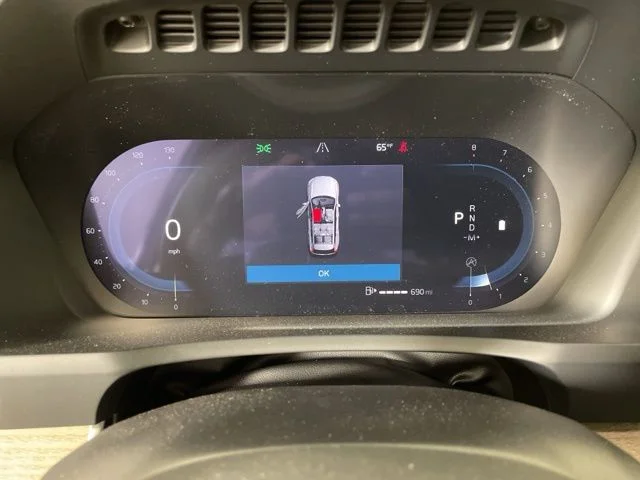 2025 Volvo XC90 Plus - Photo 38