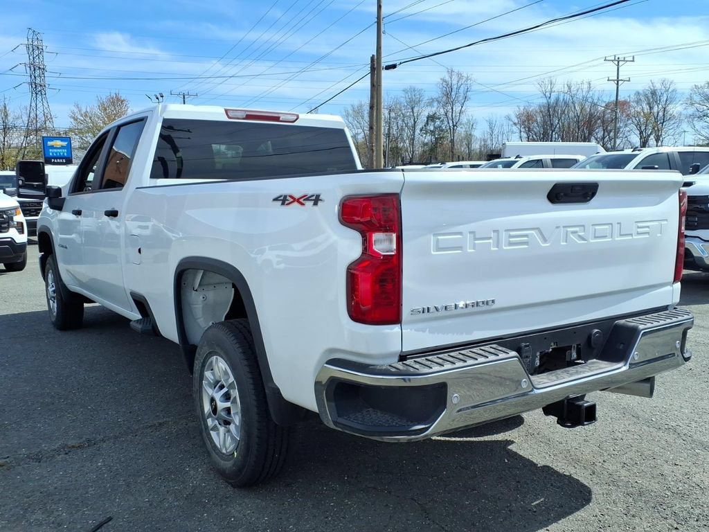 New 2026 Summit White Chevrolet WT image 6