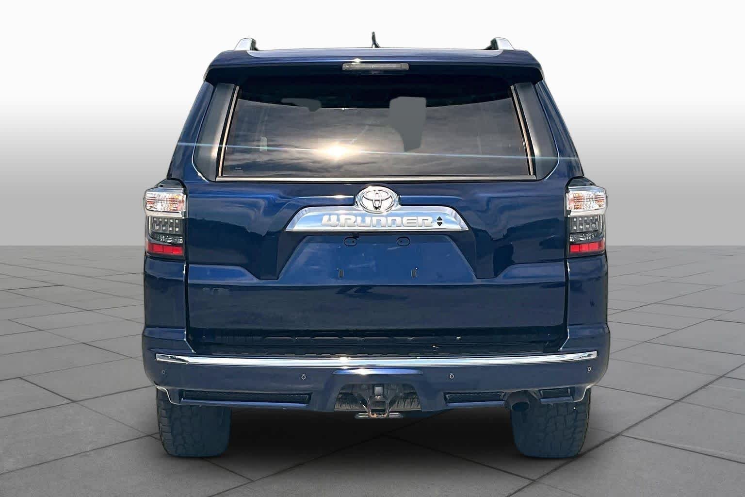 Used 2023 Nautical Blue Metallic Toyota Limited image 5