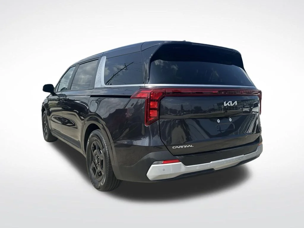 Used 2025 Gray Kia LXS image 6