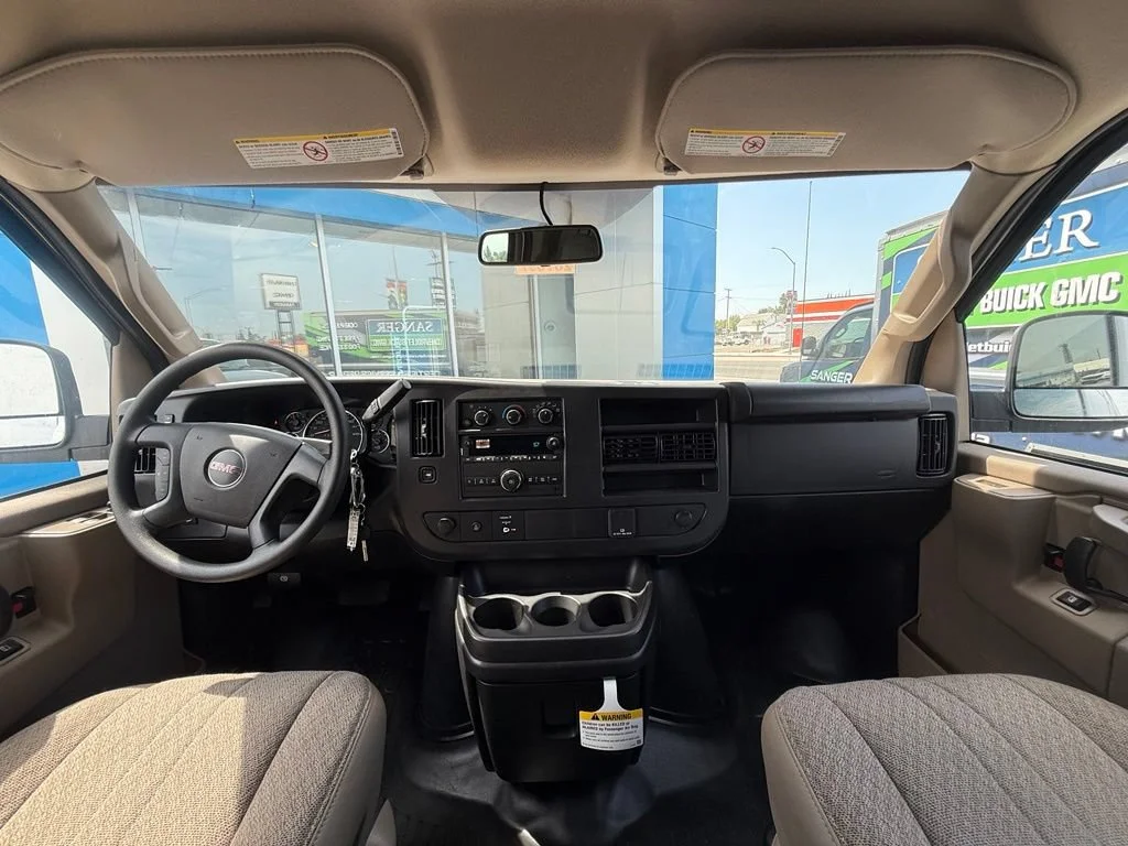 New 2026 Summit White GMC Work Van image 17
