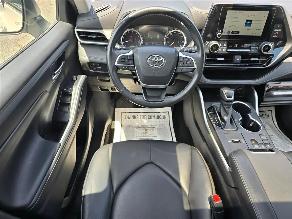 Used 2024 Beige Toyota XLE image 3