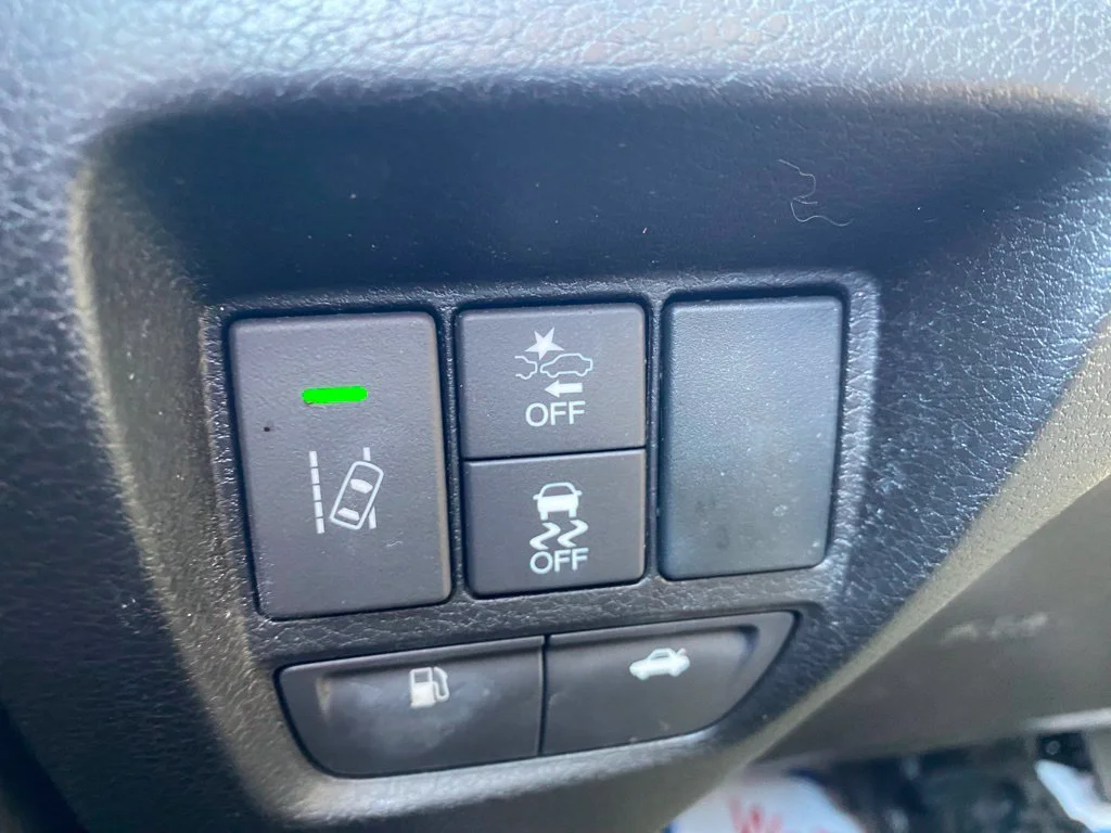 Used 2020 White Acura 2.4L Technology Pkg image 24