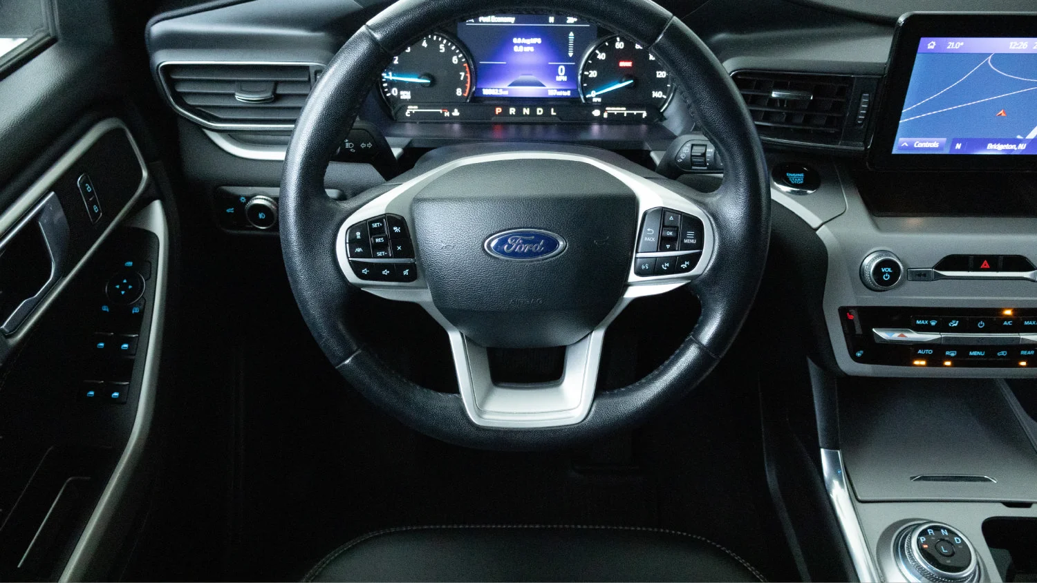 Used 2023 Silver Ford XLT image 11