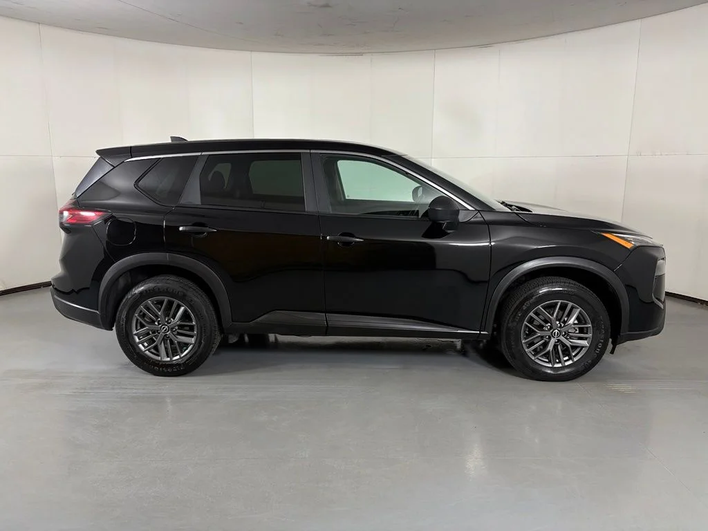 Used 2024 Black Nissan S image 9