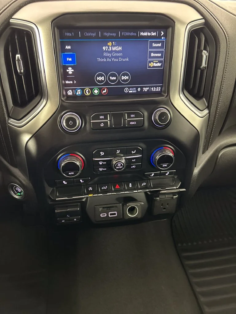 Used 2021 Gray Chevrolet LT image 15