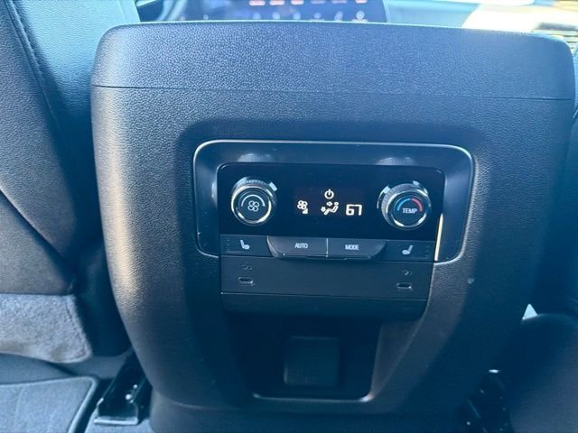 Used 2025 Sterling Gray Metallic Chevrolet Premier image 24