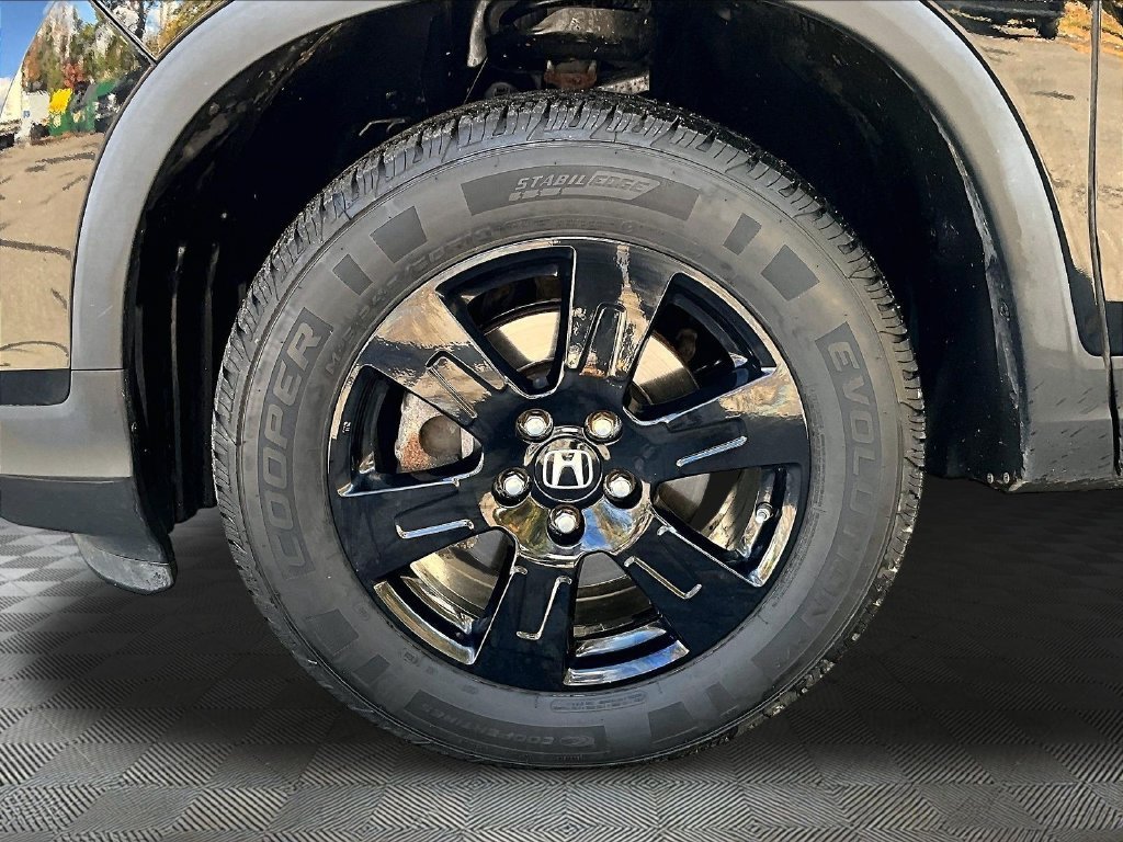 Used 2017 Black Honda Black Edition image 7
