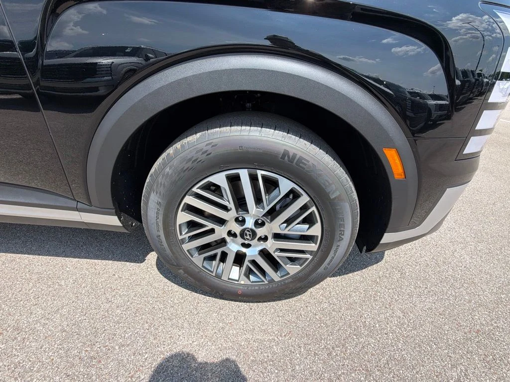 New 2026 Abyss Black Pearl Hyundai SEL image 8