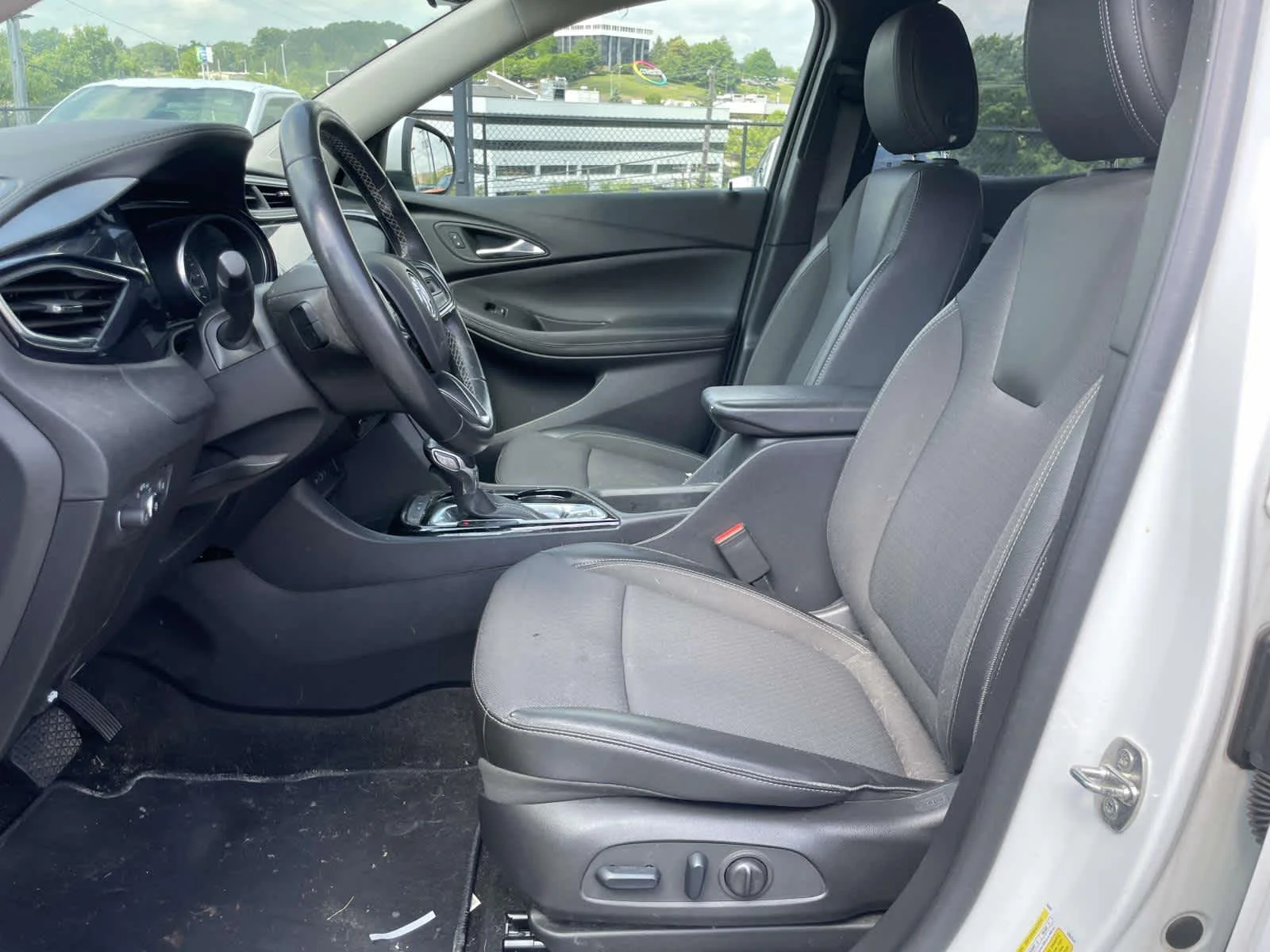 Used 2023 Summit White Buick Preferred image 15