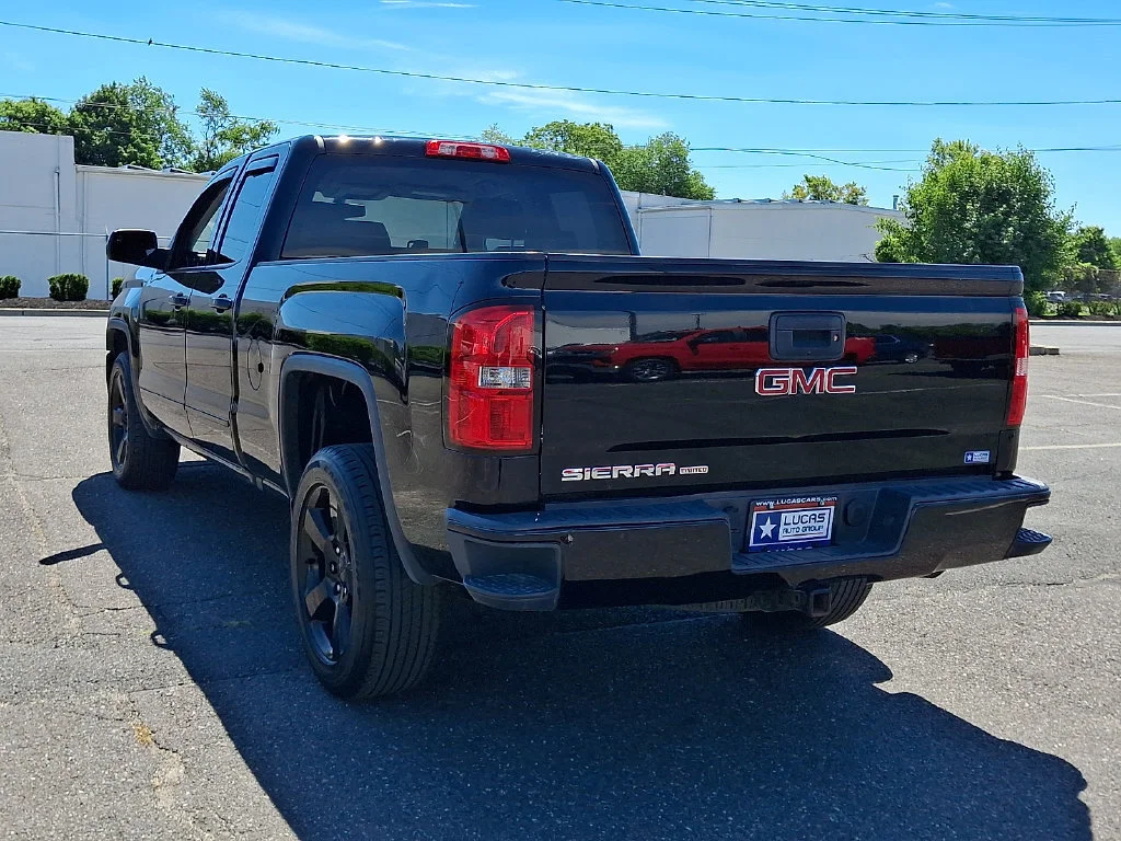 Used 2019 ONYX BLACK GMC DBL CAB 4WD image 9