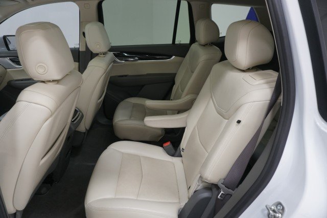 Used 2025 WHITE Cadillac FWD Premium Luxury image 27