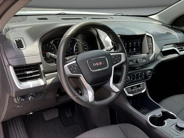 Certified Used 2024 Sterling Metallic GMC SLE image 18