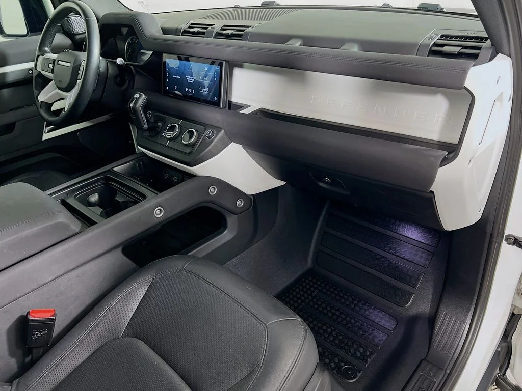 2023 Land Rover Defender S - Photo 31