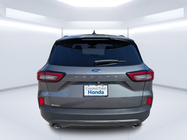 Used 2025 Gray Ford ST-Line image 4