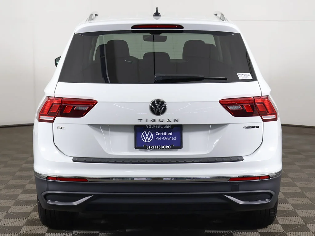 Certified Used 2024 Pure White Volkswagen 2.0T SE image 12