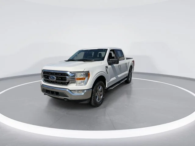 Used 2023 White Ford XLT image 4